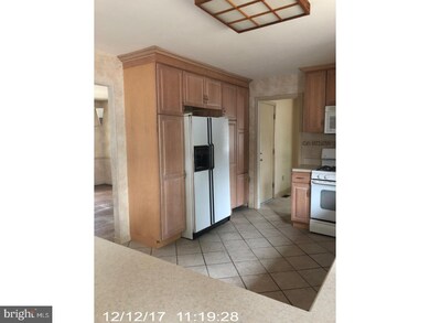 452 Egg Harbor Rd, Blackwood, NJ 08012 - photo 5