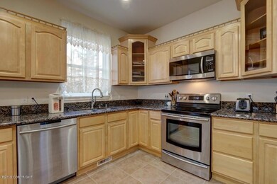 Maple cabinetry & granite countertops