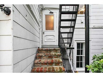 1640 Dufossat St unit D, New Orleans, LA 70115 - photo 2