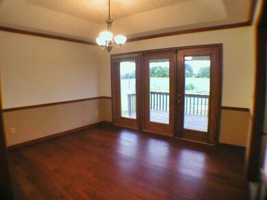 Formal Dining