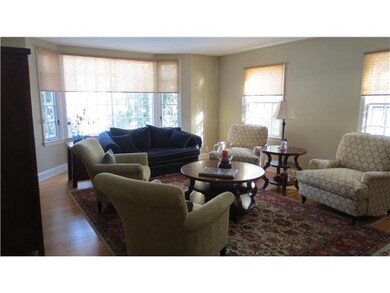 Living Room. Roomy and sunny living room with bay 