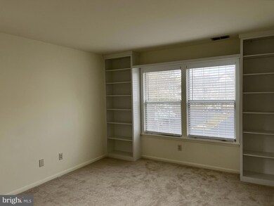 117 Rainier Ct unit 8, Princeton, NJ 08540 - photo 4