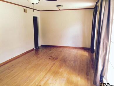 2823 Bateman Ave, Tyler, TX 75701 - photo 4