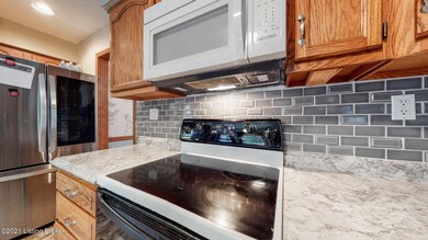 1211 Indian trace Goshen KY 40026 (13 of