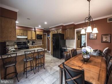 2626 Highland Ave, Broomall, PA 19008 - photo 5