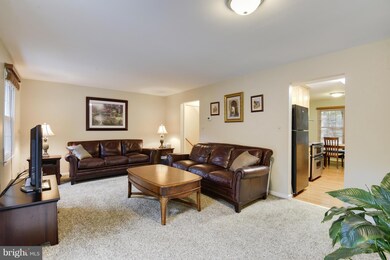 6867 Brian Michael Ct, Springfield, VA 22153 - photo 7