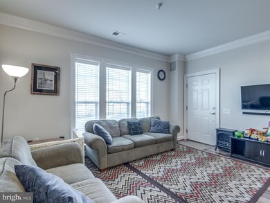 42689 Wardlaw Terrace unit 16L, Ashburn, VA 20147 - photo 3