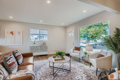 1673 Lansing St, Aurora, CO 80010 - photo 6