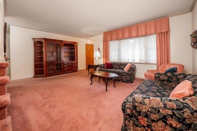 1421 Robert St, Whitehall, PA 18052 - photo 4