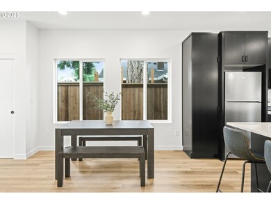 3520 NE 44th Ave, Portland, OR 97213 - photo 7