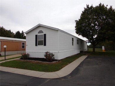 16 E Camelot Dr unit 16, Wapakoneta, OH 45895 - photo 3