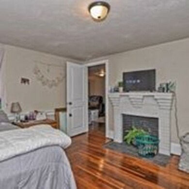 13 Church St unit 1, Upton, MA 01568 - photo 7