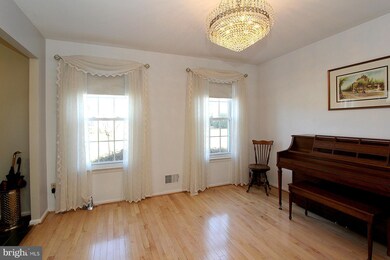 14708 Dunleith St, North Potomac, MD 20878 - photo 4