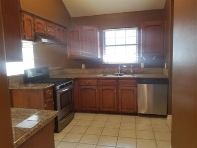 205 Oriole Ln, Laredo, TX 78045 - photo 7