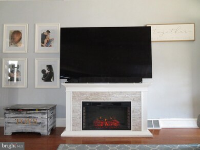 4350 E Thompson St, Philadelphia, PA 19137 - photo 7