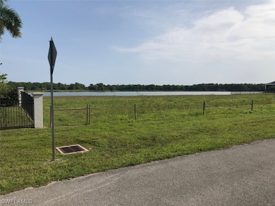 630 Shady Hollow Blvd W, Naples, FL 34120 - photo 6