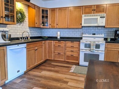 634 S 9th St, Lakeview, OR 97630 - photo 3