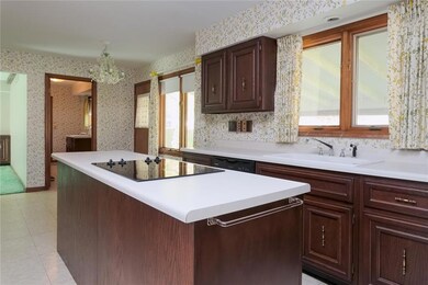 4328 48th St, Des Moines, IA 50310 - photo 7