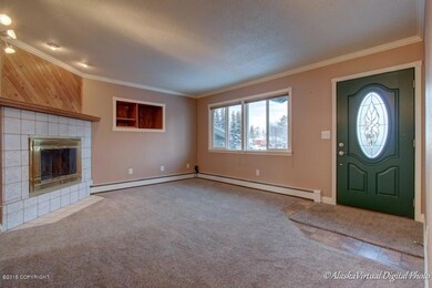 Living Room Off Entry