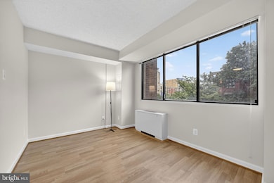 Park Princess/Logan Park unit 304, Washington, DC 20005 - photo 2