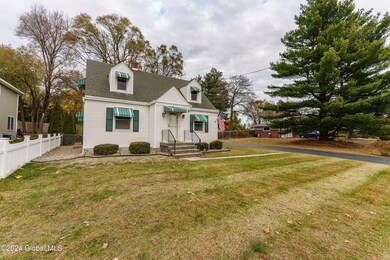 12 Delafield Dr, Albany, NY 12205 - photo 2