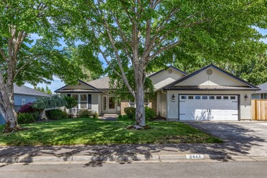 2443 Greenridge Dr, Medford, OR 97504 - photo 2