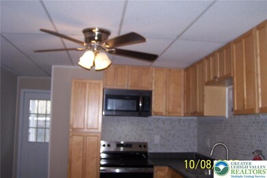 433 N Railroad St, Tamaqua, PA 18252 - photo 7