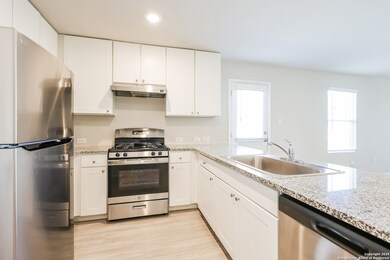 6419 Pickaxe Way, San Antonio, TX 78252 - photo 6