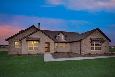 153 Chester Rd, Springtown, TX 76082 - photo 4