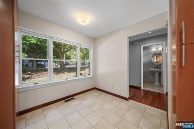 473 Undercliff Ave, Edgewater, NJ 07020 - photo 7