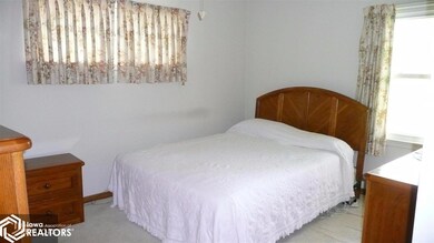 1808 W State St, Marshalltown, IA 50158 - photo 4