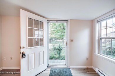 1612 Ellwood Ave unit 1 Rear, Louisville, KY 40204 - photo 3