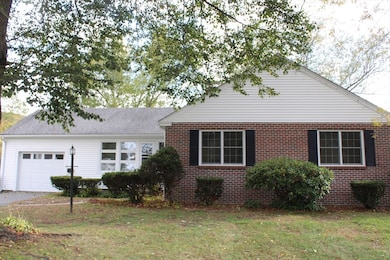 40 Eastern Ave, South Deerfield, MA 01373 - photo 2