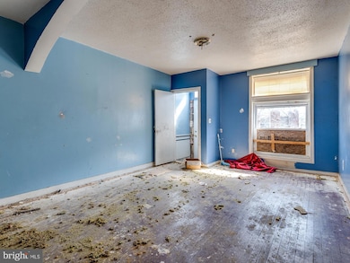 822 N Kenwood Ave, Baltimore, MD 21205 - photo 7