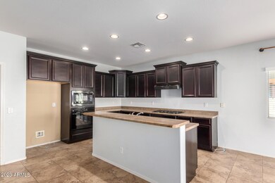 562 W Dragon Tree Ave unit 1, San Tan Valley, AZ 85140 - photo 3