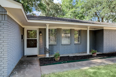 1587 Sue Barnett Dr, Houston, TX 77018 - photo 6