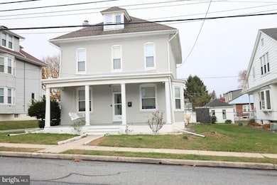 1106 E Bellevue Ave, Reading, PA 19605 - photo 4