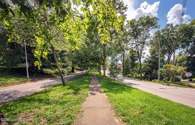 1360 Eastern Pkwy unit 15, Louisville, KY 40204 - photo 4