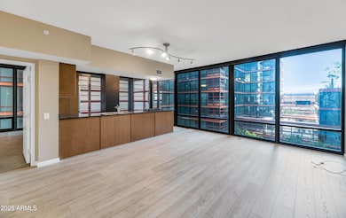 Optima Biltmore Towers unit 522, Phoenix, AZ 85016 - photo 3