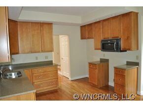 113 Oak Apple Ln, Hendersonville, NC 28792 - photo 6