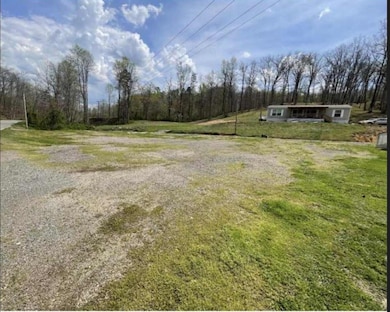 15709 Trace Rd, Rush, KY 41168 - photo 7