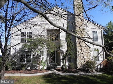 33 Hampton Ct, Norristown, PA 19403 - photo 2