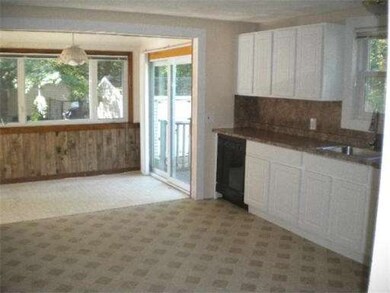 61 Lawrence St, Wilmington, MA 01887 - photo 5