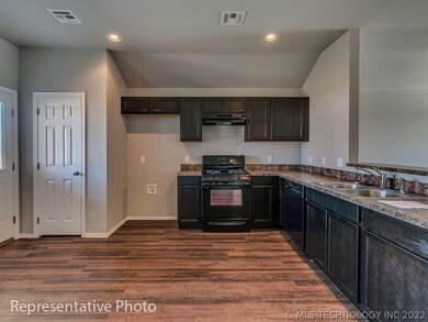 11406 S 240th East Ave, Broken Arrow, OK 74014 - photo 6