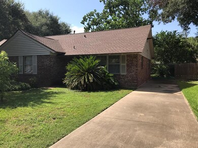 2729 Encino Ave, Bay City, TX 77414 - photo 2