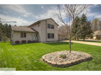 2707 Rockdale Ave, Lansing, MI 48917 - photo 2