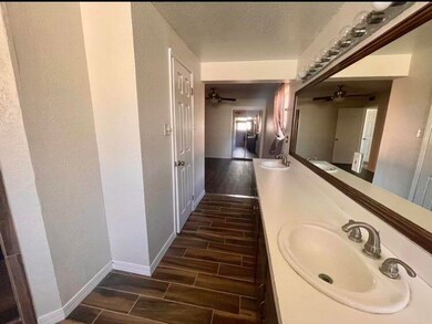 7725 Barton St, El Paso, TX 79915 - photo 4