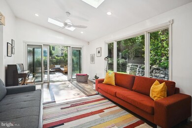 4507 Cheltenham Dr, Bethesda, MD 20814 - photo 6