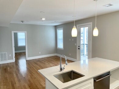 4 Wakefield Ave unit 5, Wakefield, MA 01880 - photo 3