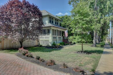 004_Front view